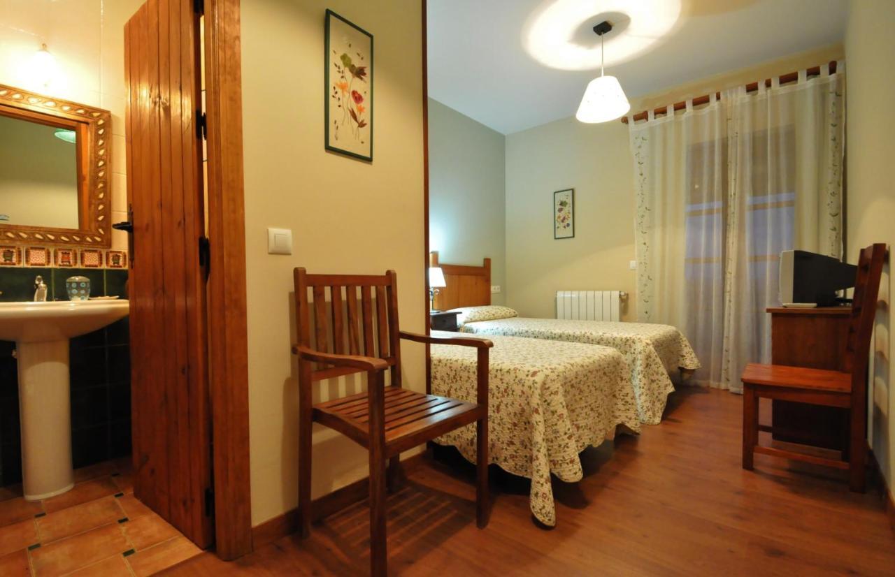 Hotel Rural Aguallevada Paramio Room photo